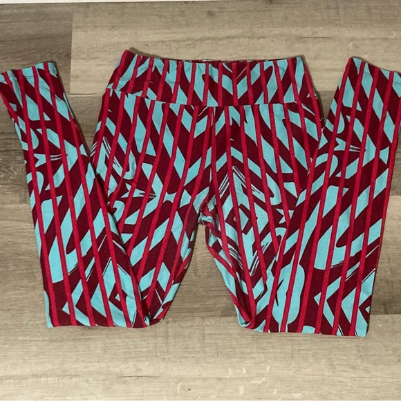 ๐๐ Lularoe OS Leggings - Graphic Blue and Red - Picture 3 of 5